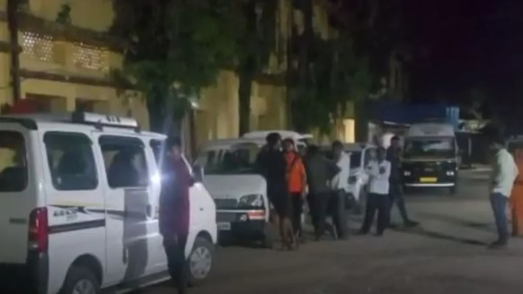 Savli Electrocution Incident: રાણીયા ગામે શેડ બનાવતી વખતે વીજકરંટ લાગતાં યુવક મહંમદ રાણા નું મોત